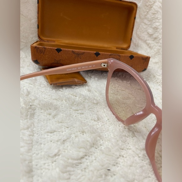 MCM Modified Sqare Sunglasses Rose/Pink with Cognac Case - Picture 5 of 12